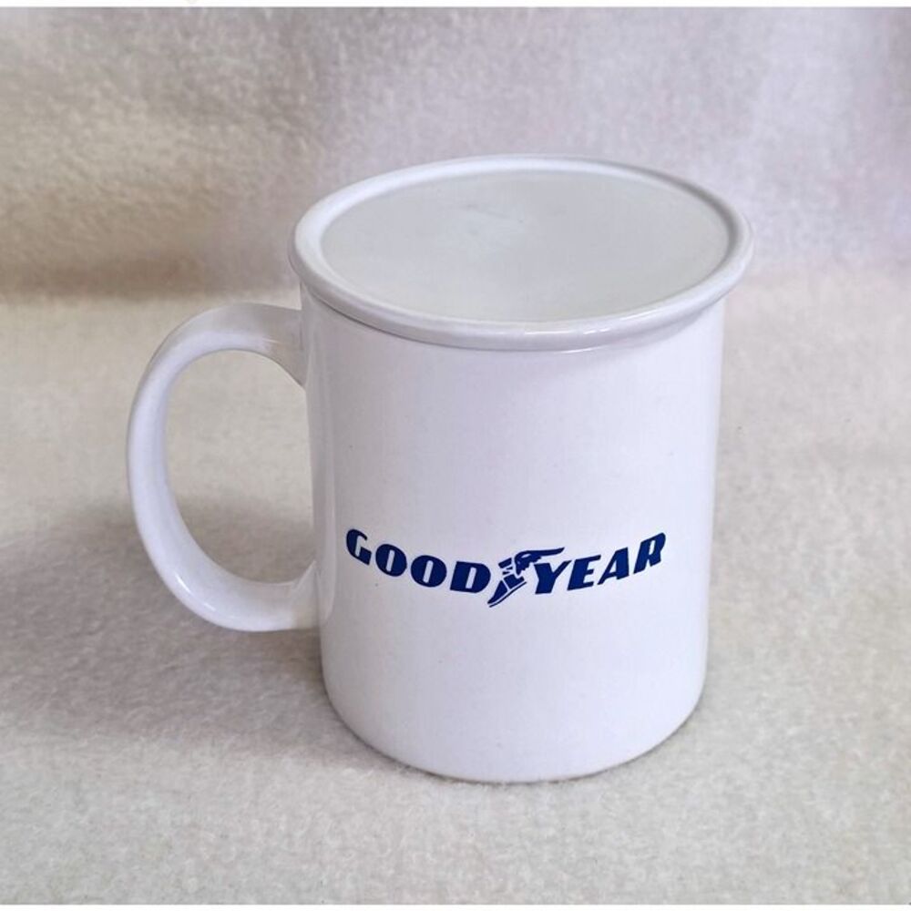 Goodyear VIP mug Wingfoot white w/ blue, plus lid Linyi China